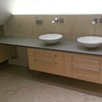 Waschbecken mit Unterschrank